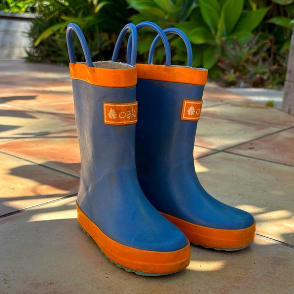 OAKI rain boots - Picture 1 of 5